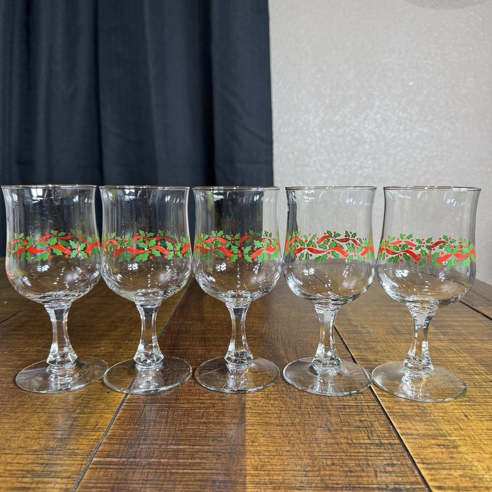 S-188 Set of 5 Vtg Libbey Holly &‎ Berry Pedestal Goblets with Gold Rims